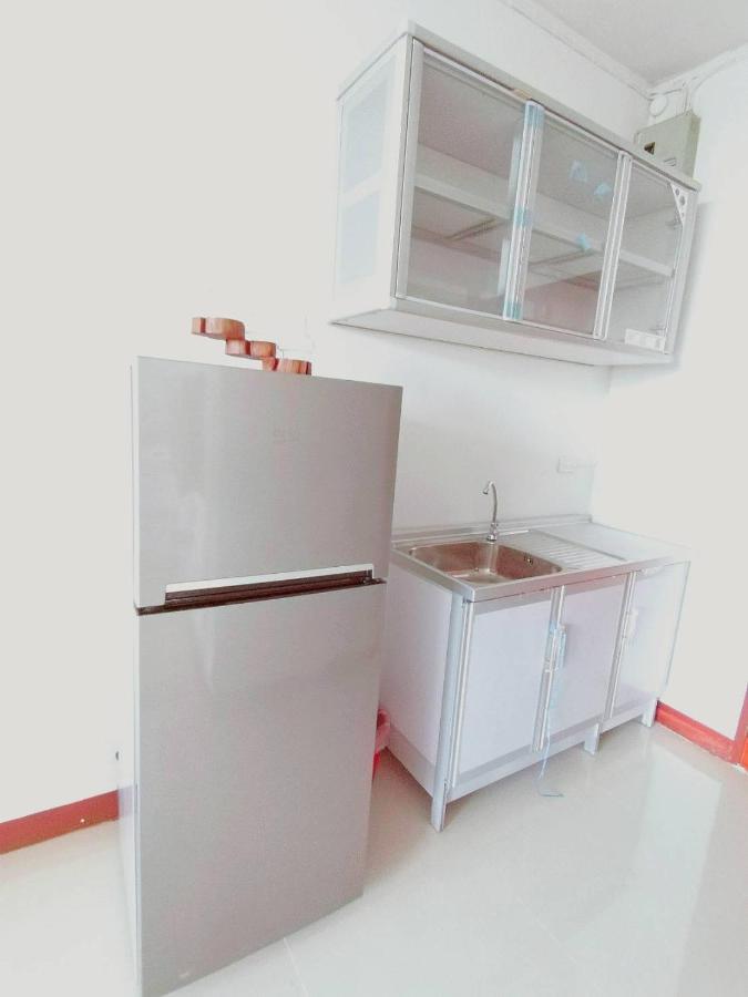 Supanich Condo Opposite The Train Station Chiangmai Chiang Mai Esterno foto