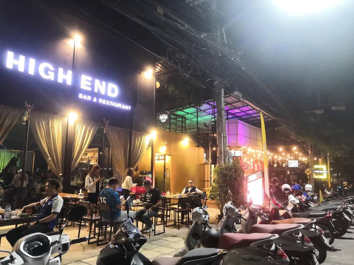Supanich Condo Opposite The Train Station Chiangmai Chiang Mai Esterno foto